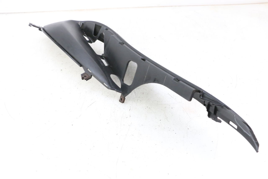 photo de TAPA REPOSAPIES IZQUIERDA MBK OVETTO ONE 2T 50 (2013 - 2017) - Recambio usado revisado