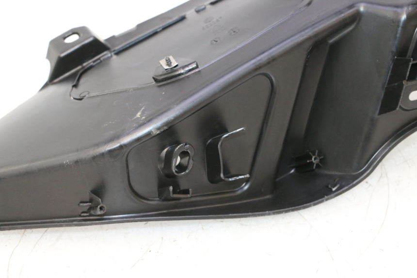 photo de PATA DE APOYO IZQUIERDA PIAGGIO MP3 LT 300 (2010 - 2016) - Detalle de la pieza