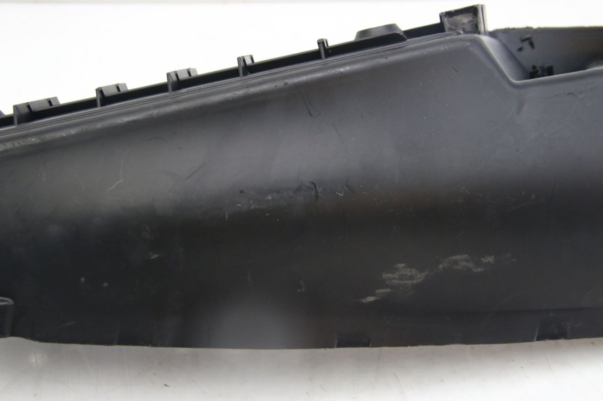 photo de PATA DE PIE IZQUIERDA PIAGGIO MP3 125 (2006 - 2014) - Características distintivas