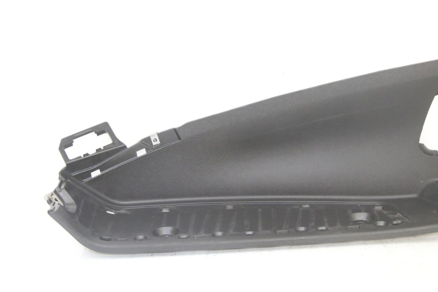 photo de PATA DE PIE IZQUIERDA PIAGGIO MP3 500 (2014 - 2017) - Detalle de la pieza