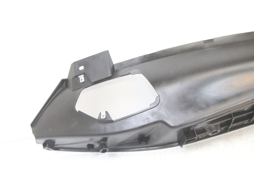 photo de PATA DE PIE IZQUIERDA PIAGGIO MP3 500 (2014 - 2017) - Vista general del producto