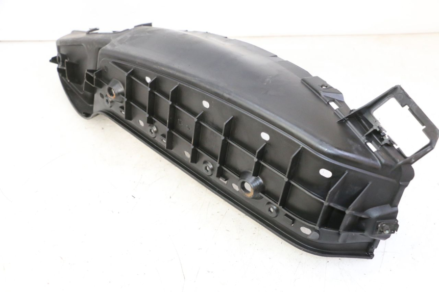 photo de TAPA REPOSAPIES IZQUIERDA PIAGGIO MP3 RL 250 (2006 - 2010) - Zoom estado de uso