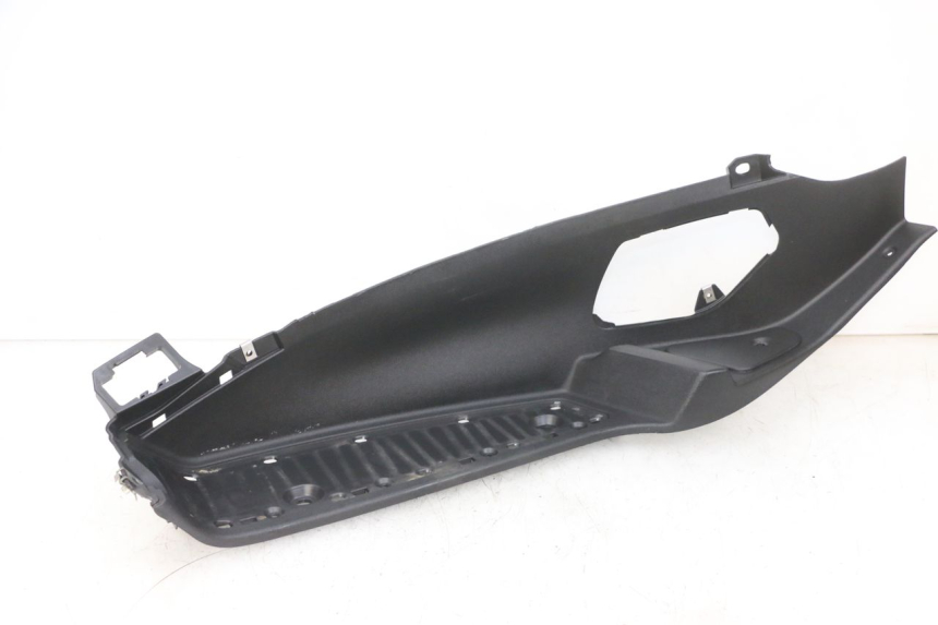 photo de TAPA REPOSAPIES IZQUIERDA PIAGGIO MP3 RL 250 (2006 - 2010) - Vista principal