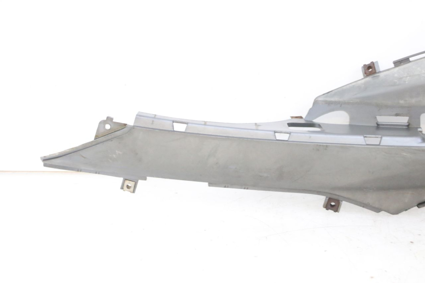 photo de TAPA REPOSAPIES IZQUIERDA MBK OVETTO 4T 50 (2008 - 2016) - Detalle de la pieza