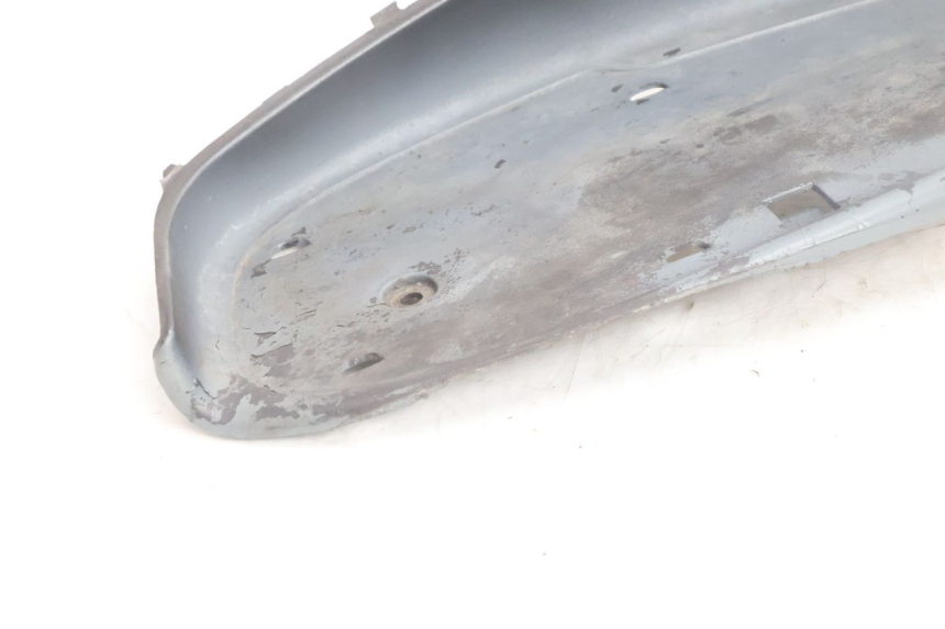 photo de TAPA REPOSAPIES IZQUIERDA GILERA RUNNER SP 50 (2002 - 2004) - Detalle de la pieza