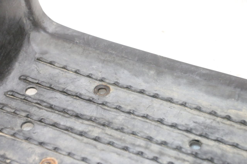 photo de TAPA REPOSAPIES IZQUIERDA HYTRACK S 150 (2003 - 2011) - Vista general del producto