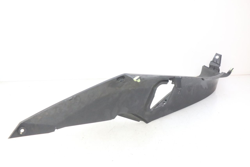 photo de PATA DE APOYO IZQUIERDA PEUGEOT SATELIS COMPRESSOR K15 125 (2006 - 2009) - Primer plano técnico