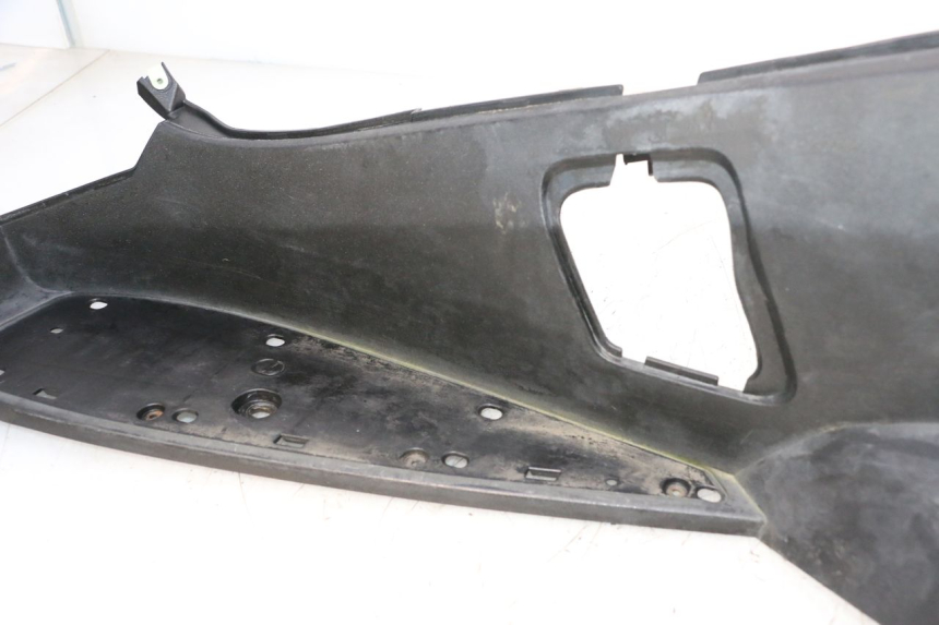 photo de PATA DE APOYO IZQUIERDA PEUGEOT SATELIS COMPRESSOR K15 125 (2006 - 2009) - Detalle de la pieza