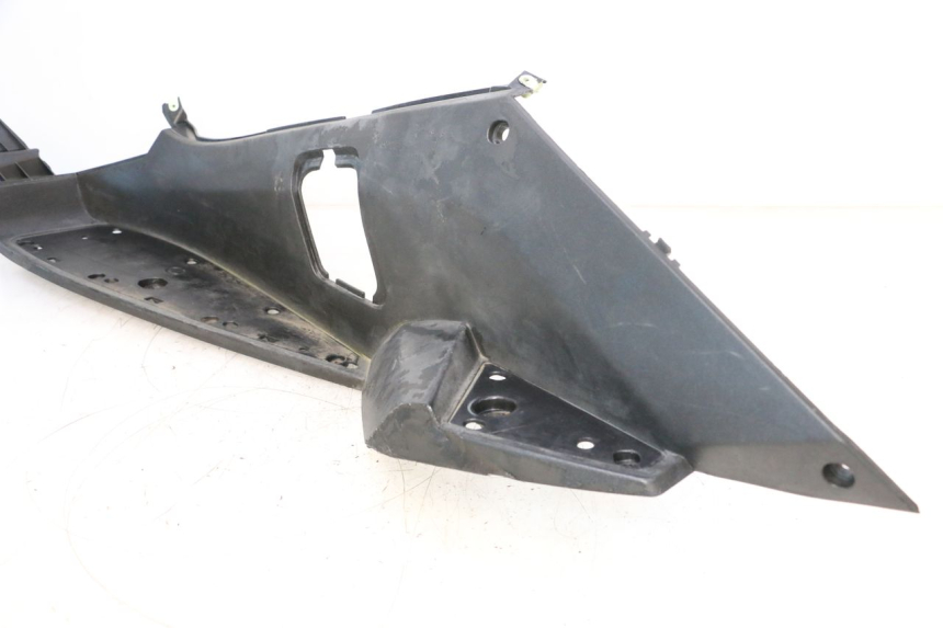 photo de PATA DE APOYO IZQUIERDA PEUGEOT SATELIS COMPRESSOR K15 125 (2006 - 2009) - Otra vista del artículo