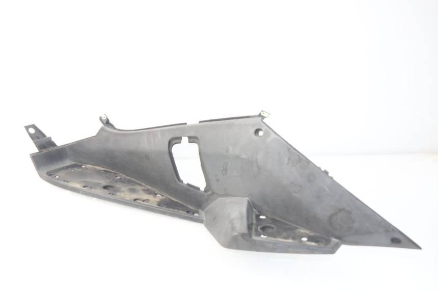 photo de PATA DE APOYO IZQUIERDA PEUGEOT SATELIS 125 (2006 - 2009) - Primer plano técnico