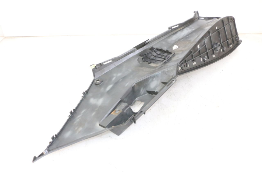 photo de TAPA REPOSAPIES IZQUIERDA PEUGEOT SATELIS 125 (2013 - 2018) - Vista general del producto