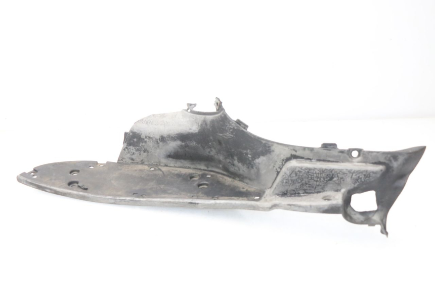 photo de TAPA REPOSAPIES IZQUIERDA APRILIA SCARABEO GT 125 (1999 - 2007) - Vista principal