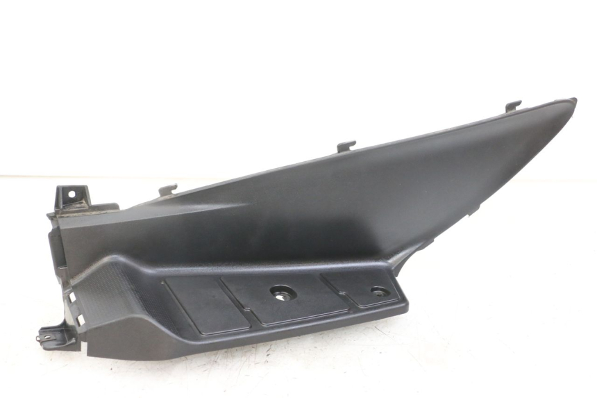 photo de TAPA REPOSAPIES IZQUIERDA SUZUKI BURGMAN 125 (2018 - 2021) - Vista principal