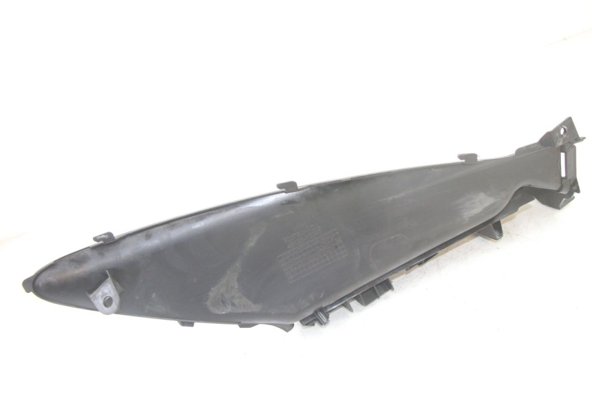 photo de TAPA REPOSAPIES IZQUIERDA SUZUKI BURGMAN 125 (2015 - 2017) - Vista general del producto