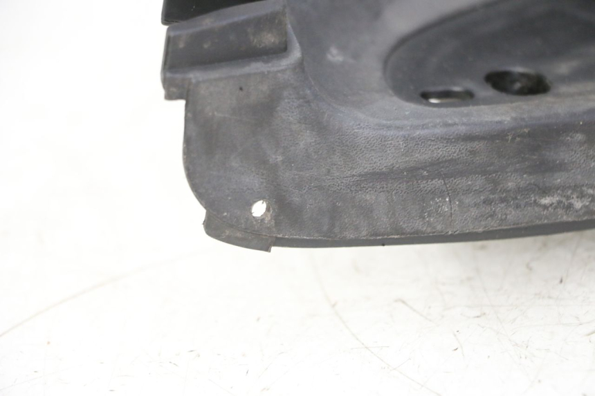 photo de TAPA REPOSAPIES IZQUIERDA YAMAHA X-CITY XCITY 125 (2007 - 2013) - Estado de la superficie y material