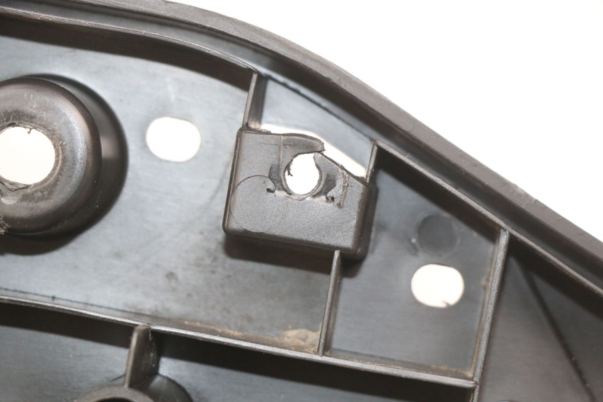 photo de PATA DE APOYO IZQUIERDA KYMCO X-TOWN XTOWN 125 (2016 - 2021) - Detalle de la pieza