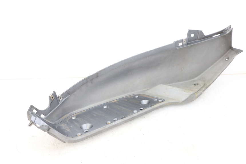 photo de PATA DE PIE IZQUIERDA PIAGGIO X8 125 (2004 - 2007) - Vista general del producto