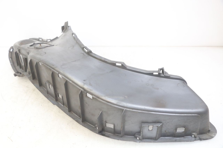 photo de PATA DE PIE IZQUIERDA PIAGGIO X9 EVOLUTION 250 (2003 - 2007) - Detalle de la pieza