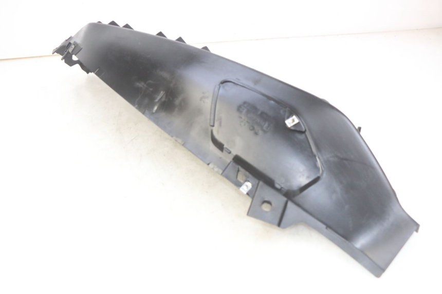 photo de PATA DE PIE IZQUIERDA PIAGGIO XEVO - X EVO 125 (2007 - 2017) - Zoom estado de uso