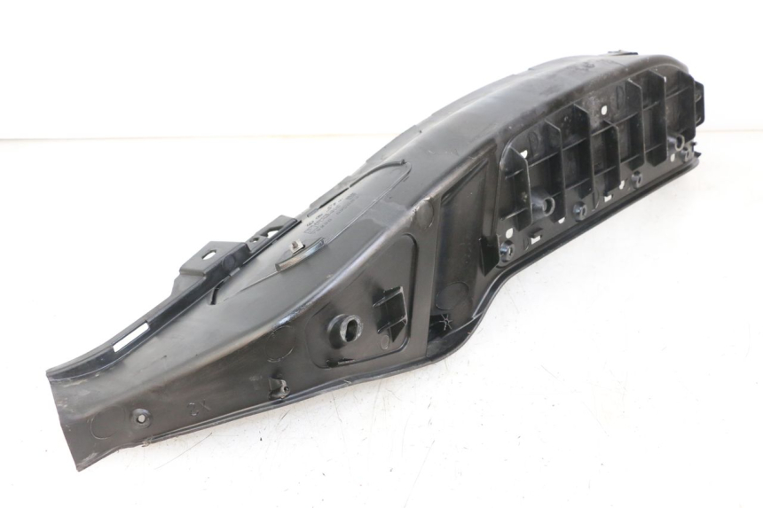 photo de PATA DE PIE IZQUIERDA PIAGGIO XEVO - X EVO 125 (2007 - 2017) - Zoom estado de uso