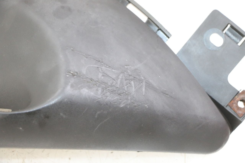 photo de TAPA REPOSAPIES IZQUIERDA YAMAHA NEO'S NEOS 2T EASY 50 (2013 - 2016) - Vista general del producto