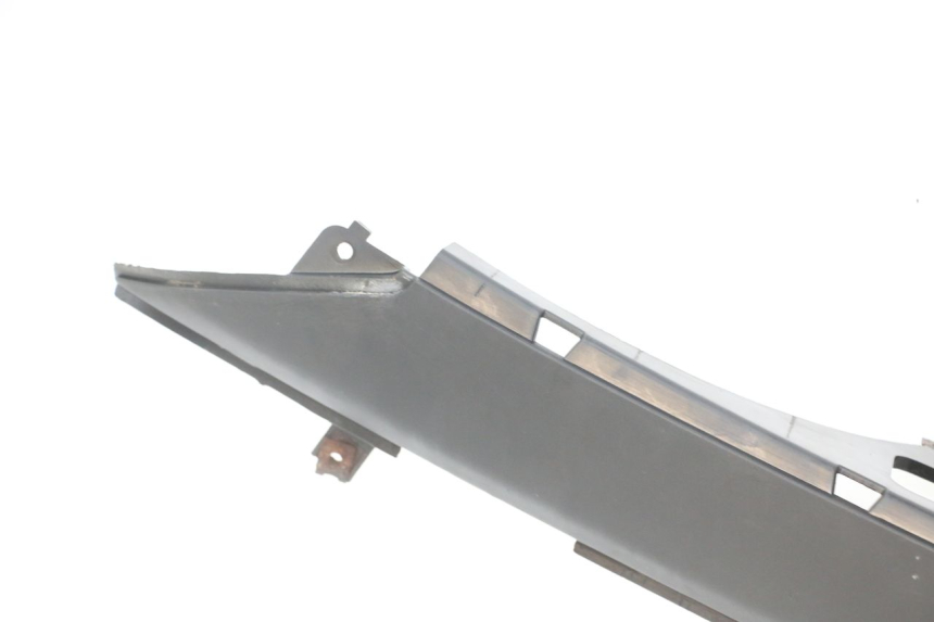 photo de TAPA REPOSAPIES IZQUIERDA YAMAHA NEO'S NEOS 2T EASY 50 (2013 - 2016) - Estado de la superficie y material