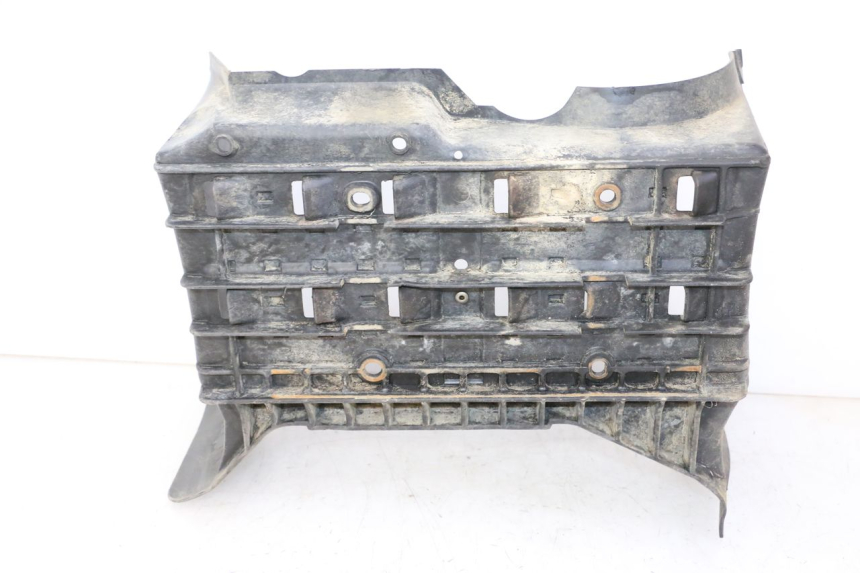 photo de TAPA REPOSAPIES IZQUIERDA YAMAHA YFM BRUIN 350 (2003 - 2009) - Primer plano técnico