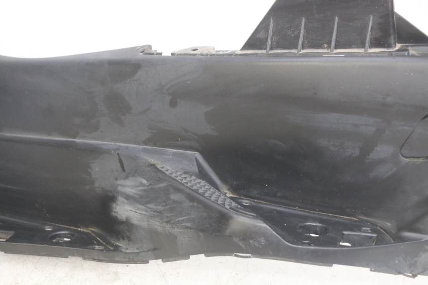 photo de PATA DE APOYO IZQUIERDA YAMAHA YP MAJESTY 400 (2004 - 2008) - Estado de la superficie y material