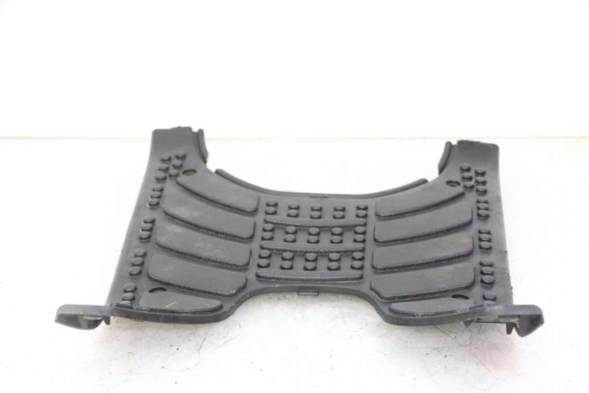 photo de TAPA REPOSAPIES GILERA STALKER 50 (1997 - 2005) - Estado de la superficie y material