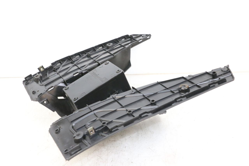 photo de TAPA REPOSAPIES NECO GPX LC 2T 50 (2014 - 2018) - Primer plano técnico