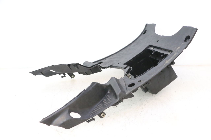 photo de TAPA REPOSAPIES EUROCKA GTR 50 (2007 - 2017) - Detalle de la pieza