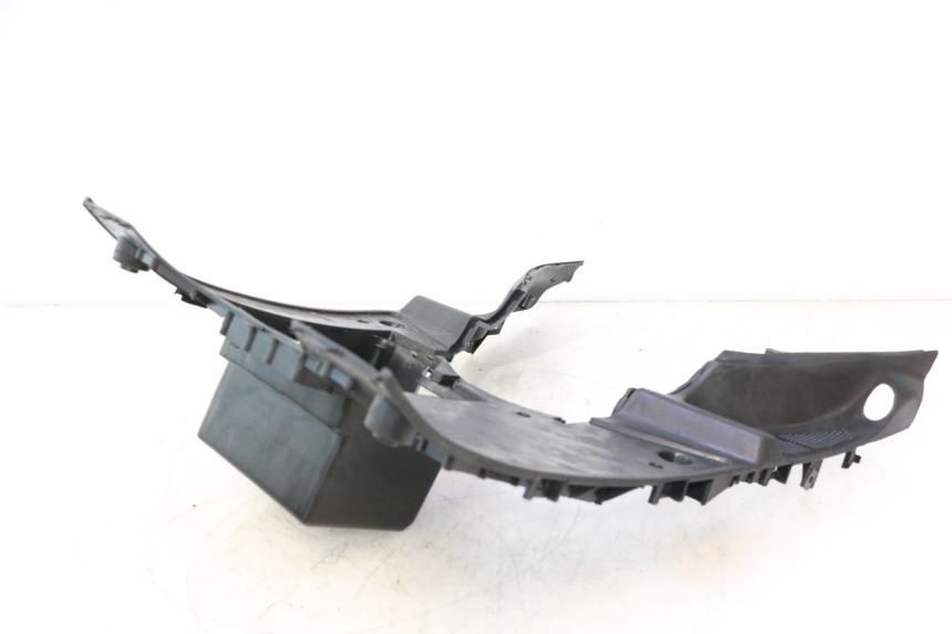 photo de TAPA REPOSAPIES EUROCKA GTR 50 (2007 - 2017) - Primer plano de alta resolución