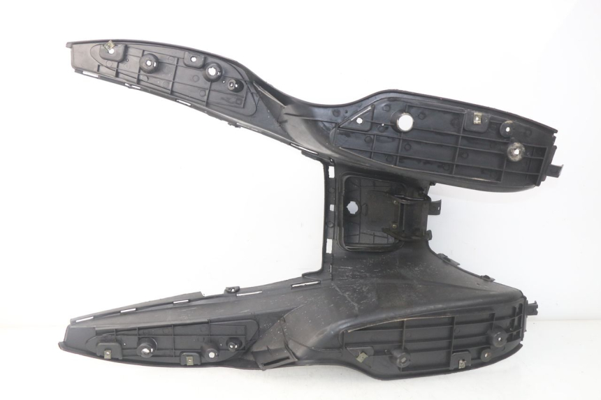 photo de TAPA REPOSAPIES JONWAY GTX 2T 50 (2014 - 2020) - Foto de producto adicional