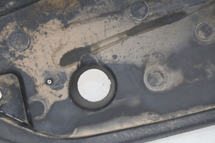 photo de TAPA REPOSAPIES JONWAY GTX 2T 50 (2014 - 2020) - Inspección visual detallada