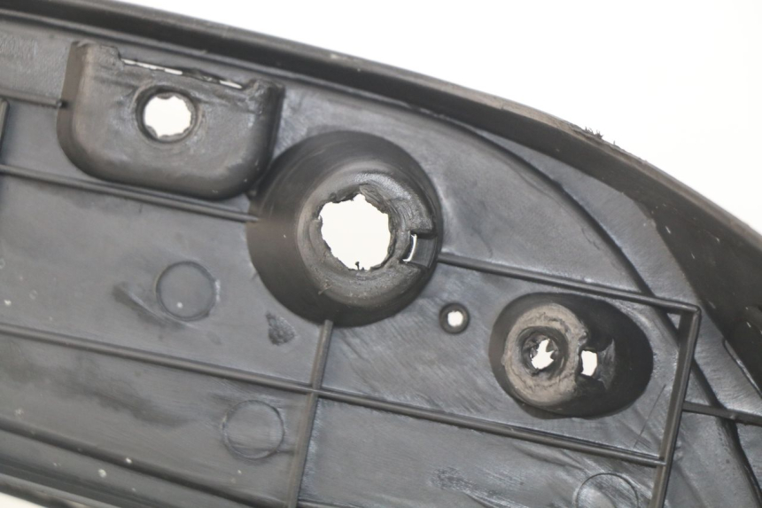 photo de TAPA REPOSAPIES JONWAY GTX 2T 50 (2014 - 2020) - Recambio usado revisado