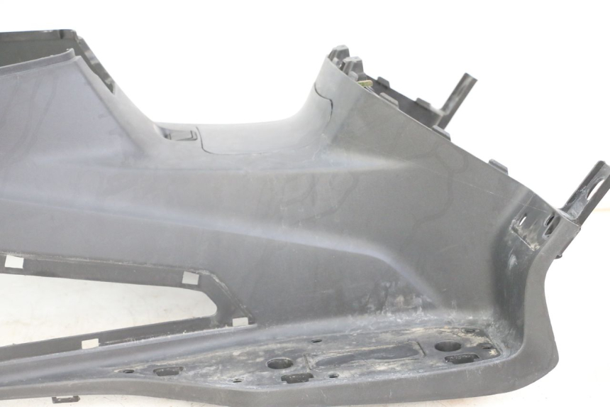 photo de TAPA REPOSAPIES SYM JOYMAX 125 (2010 - 2017) - Vista general del producto