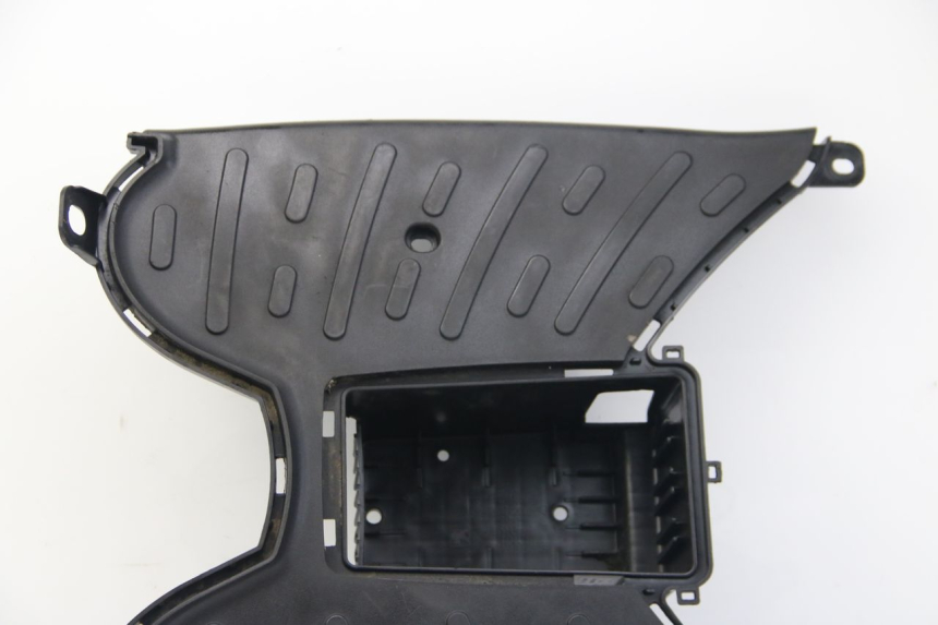 photo de ESTRIBO PEUGEOT KISBEE 4T 50 (2018 - 2022) - Primer plano técnico