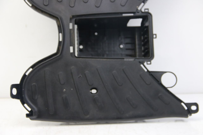 photo de ESTRIBO PEUGEOT KISBEE 4T 50 (2018 - 2022) - Vista general del producto