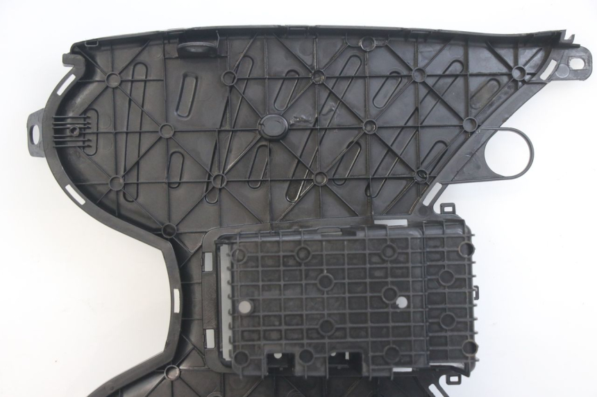 photo de ESTRIBO PEUGEOT KISBEE 4T 50 (2010 - 2017) - Vista general del producto