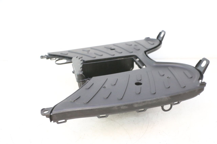 photo de TAPA REPOSAPIES PEUGEOT KISBEE 4T 50 (2023 - 2026) - Vista general del producto