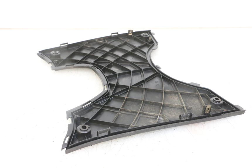 photo de TAPA REPOSAPIES KYMCO DINK 4T 50 (2007 - 2018) - Otra perspectiva