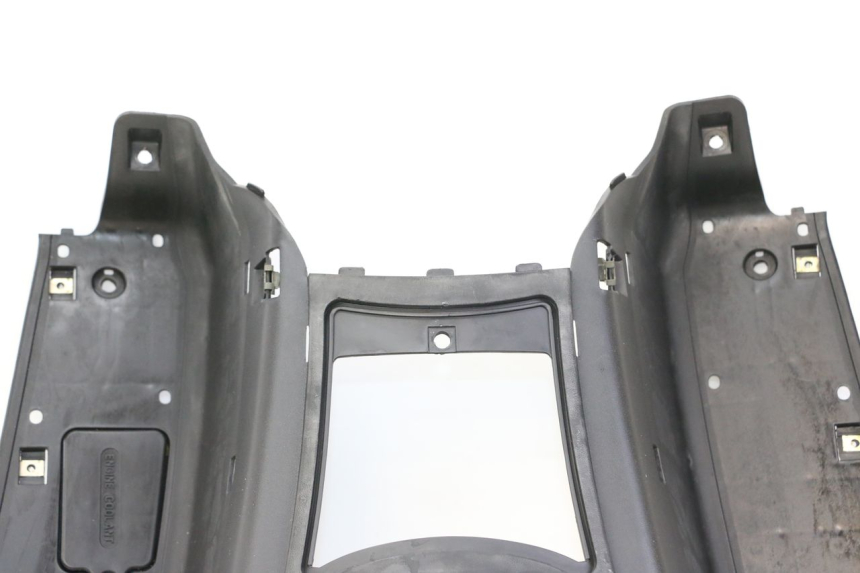 photo de TAPA REPOSAPIES KYMCO XCITING 500 (2007 - 2010) - Marcados y referencias originales