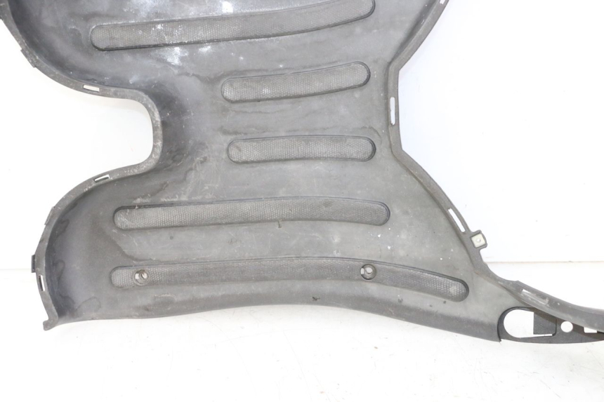photo de TAPA REPOSAPIES PIAGGIO LIBERTY 4T 50 (2009 - 2015) - Estado de la superficie y material