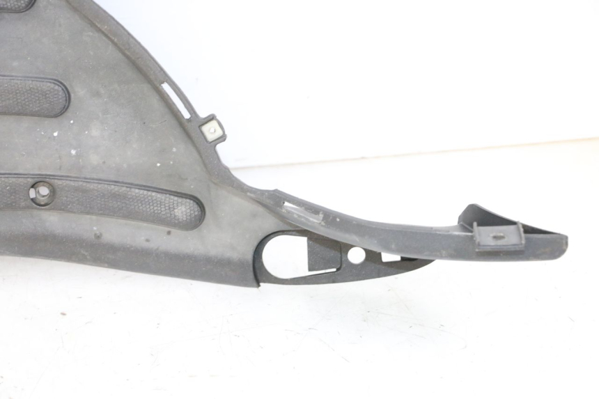 photo de TAPA REPOSAPIES PIAGGIO LIBERTY 4T 50 (2009 - 2015) - Marcados y referencias originales