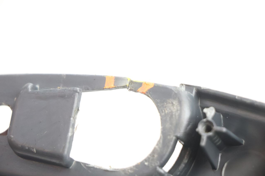 photo de TAPA REPOSAPIES PIAGGIO LIBERTY 125 (1998 - 2008) - Recambio usado revisado