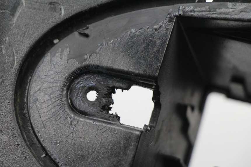 photo de TAPA REPOSAPIES PEUGEOT LOOXOR 50 (2001 - 2004) - Detalle de la pieza