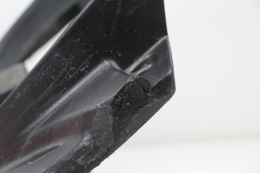 photo de TAPA REPOSAPIES PEUGEOT LOOXOR 50 (2001 - 2004) - Zoom sobre los componentes