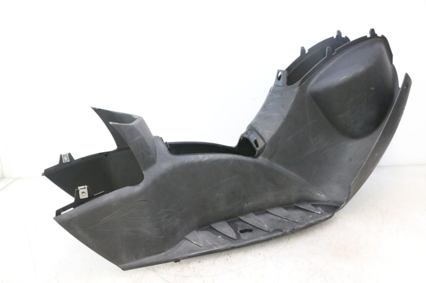 photo de TAPA REPOSAPIES PEUGEOT LUDIX PRO 2T 50 (2010 - 2017) - Detalles de los puntos de fijación