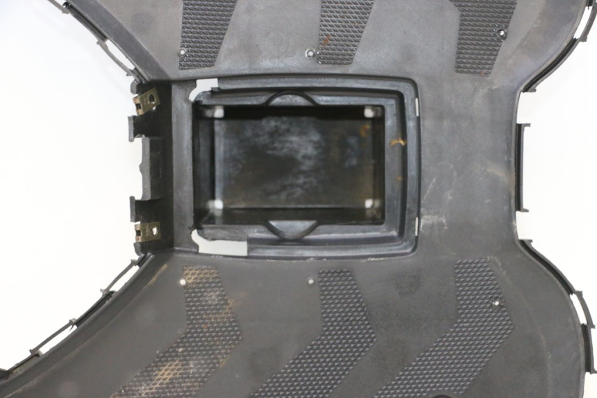 photo de TAPA REPOSAPIES KEEWAY MATRIX RX9 125 (2006 - 2007) - Otra vista del artículo