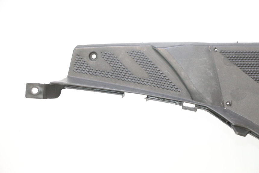 photo de TAPA REPOSAPIES KEEWAY MATRIX RX9 125 (2006 - 2007) - Primer plano de alta resolución